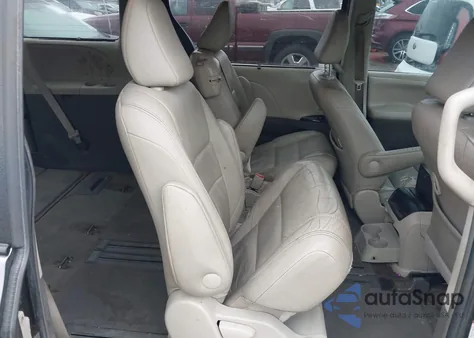 2015 Toyota Sienna Xle 8 Passenger z USA, uszkodzony, nr VIN 5TDYK3DC5FS609741